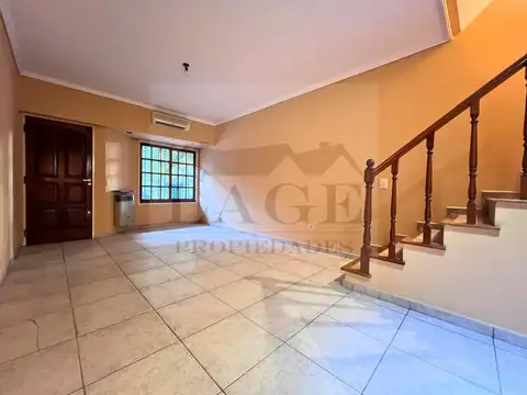 Casa en Alquiler de 3 dormitorios