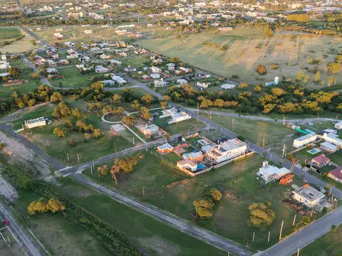 Terreno en Venta 30  mts Fondo