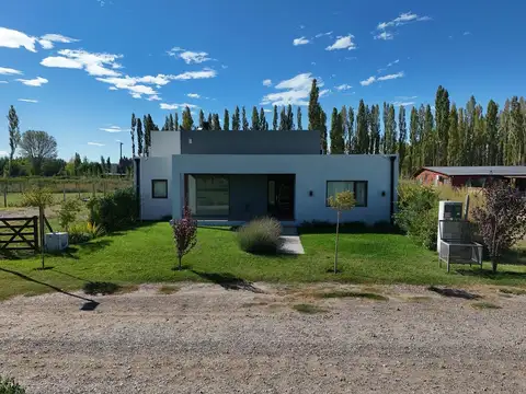 Casa en Venta en Plottier, USD 350.000