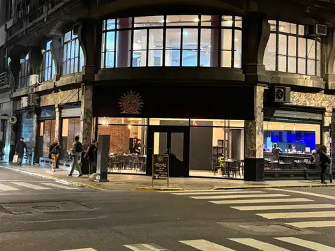 Avenida Hipólito Yrigoyen 800, Piso EP