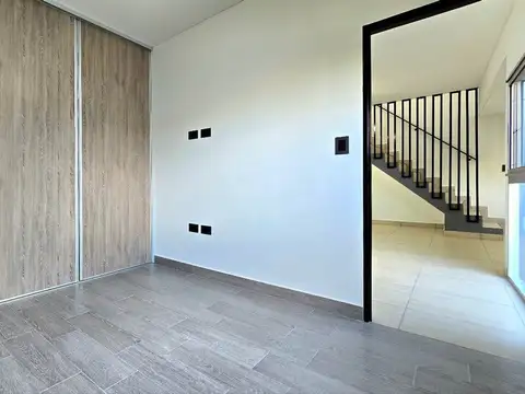 Depto Tipo Casa en Venta de 3 ambientes