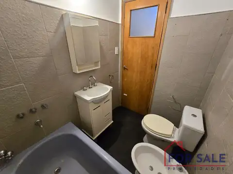 Depto Tipo Casa en Venta 60 años