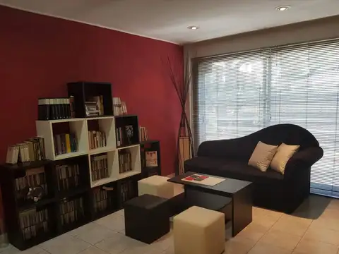 Depto Tipo Casa en Venta de 2 ambientes