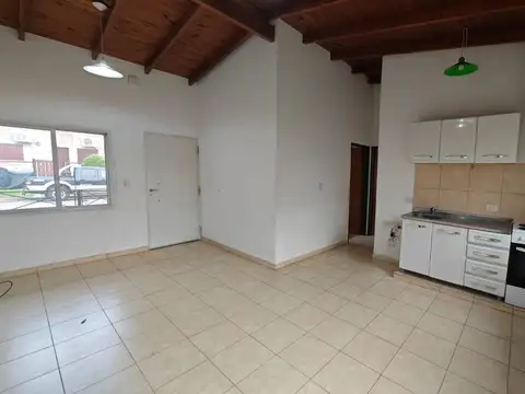 Casa en Alquiler en Altos de Pacheco, $ 1.000.000