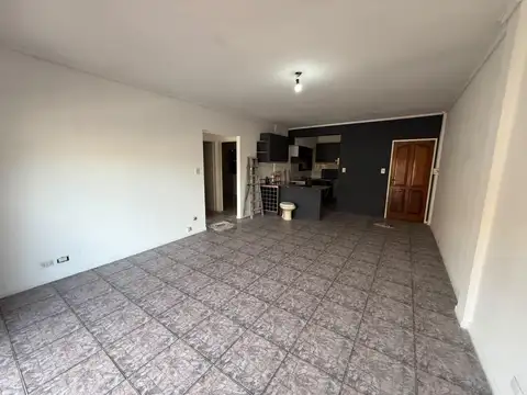 Depto Tipo Casa en Alquiler en San Andres, $ 900.000