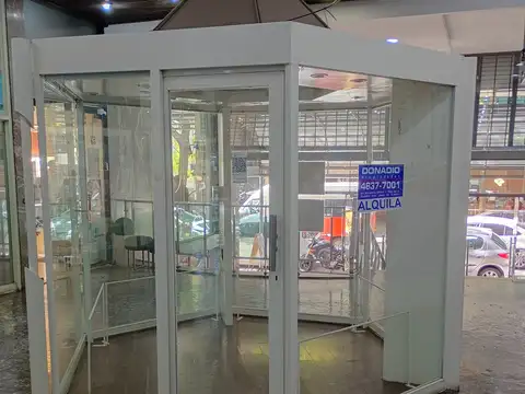 EXCELENTE GONDOLA/LOCAL GALERÍA SAN JOSÉ DE FLORES