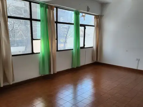 Oficina en Alquiler 30 años