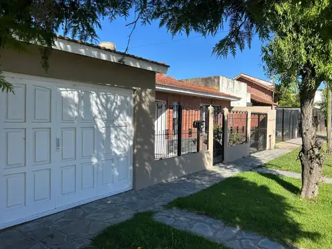 EXCELENTE OPORTUNIDAD APATA CREDITO Chalet en Barrio el Progreso. Rosales y Valentini.