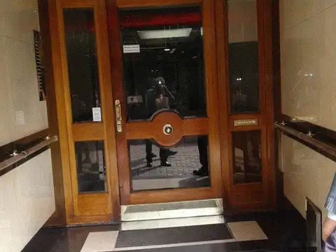 DEPARTAMENTO DE DOS AMBIENTES EN QUILMES CENTRO. CONSULTE. OPORTUNIDAD.