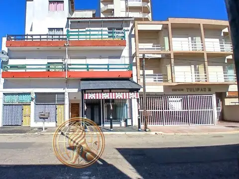 Calle 43 al 200