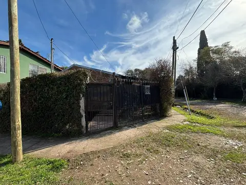 Venta y Alquiler casa 3 ambientes - Jose C Paz