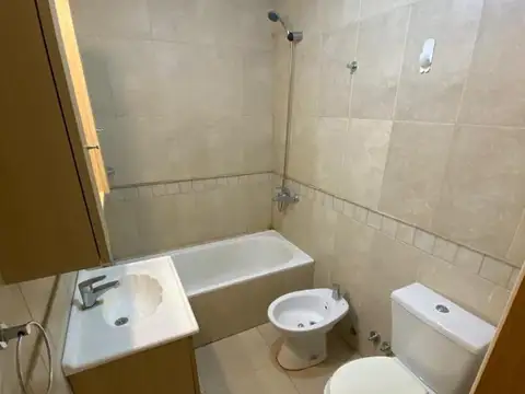 Departamento en Alquiler en Villa Ballester, $ 680.000