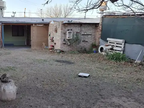 VENTA DE CASA EN CENTENARIO