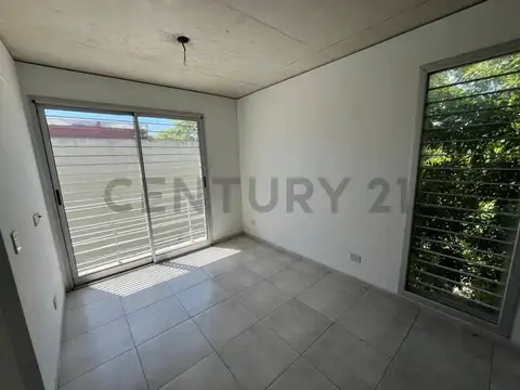 VENTA DEPARTAMENTO 2 AMBIENTES CON TERRAZA PROPIA - CASTELAR NORTE MORON