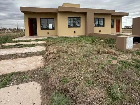 Dos duplex a estrenar en colonia tirolesa