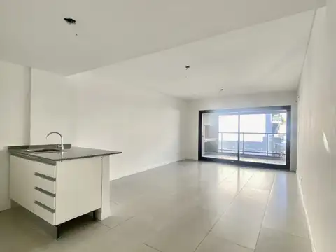 Monoambiente con balcón y parrilla a estrenar en Caballito/Flores