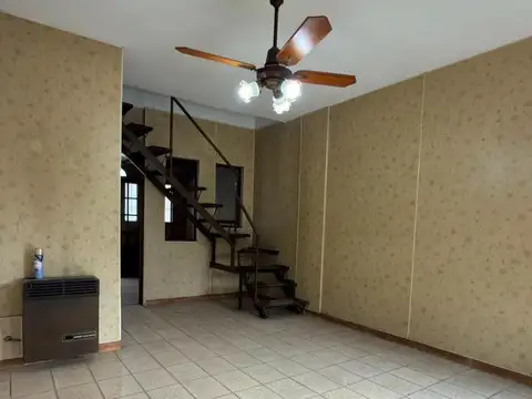 DUPLEX 3 AMBIENTES CON PATIO EN VENTA - APTO CREDITO