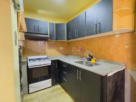 Departamento 4 ambientes con 1 baño