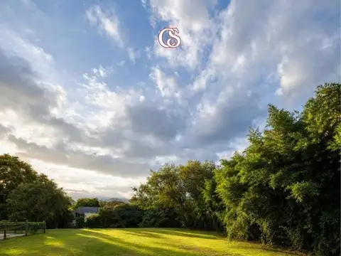 Casa 5 ambientes con 4 baños