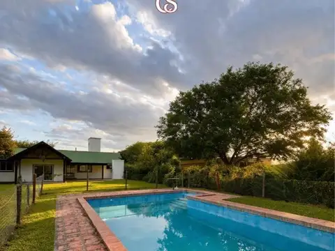 Casa en Alquiler en El Tipal, USD 2.000