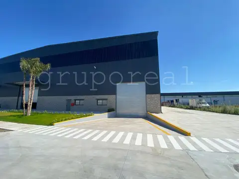 POLO INDUSTRIAL SPEGAZZINI - Nave 3000 m2 cubiertos