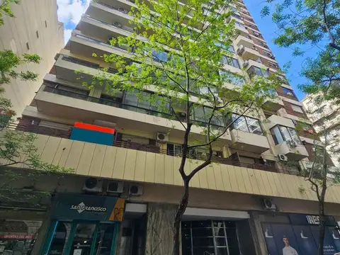 VENTA COCHERA CUBIERTA EN RECOLETA