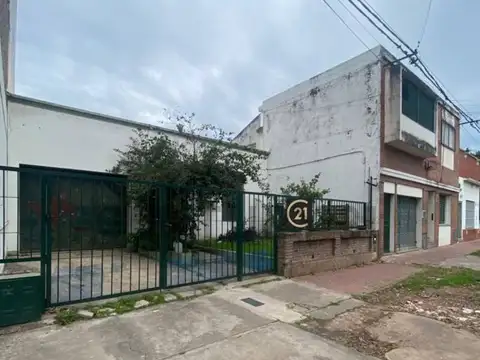 Venta -  Casa a en Barrio Alberdi - Rosario