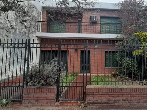Venta | Casa | 3 Dormitorios | Cochera | Capitán Bermúdez | Bo. Villa del Prado