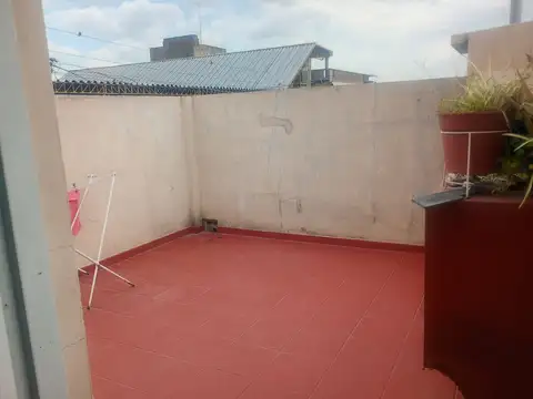Depto Tipo Casa en Venta de 2 ambientes