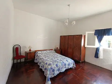 Casa 4 ambientes con 1 baño