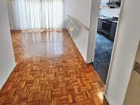 Oficina 3 ambientes con 1 baño