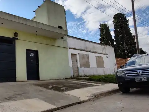 Galpon en Venta en Bernal Oeste, USD 73.000