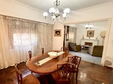 Depto Tipo Casa 4 ambientes con 3 baños