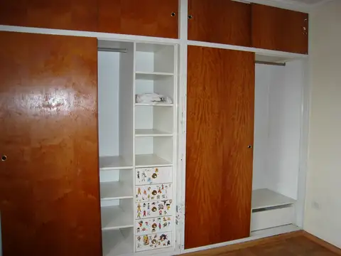 Depto Tipo Casa en Alquiler en Carapachay, $ 900.000
