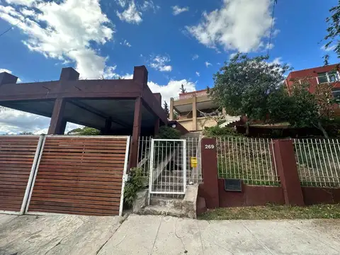 Casa en Venta de 5 dormitorios