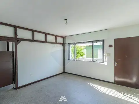 Depto Tipo Casa 4 ambientes con 1 baño