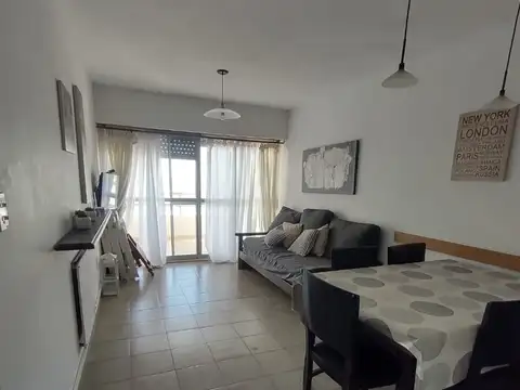 3 AMBIENTES + FRENTE AL MAR + BAULERA -