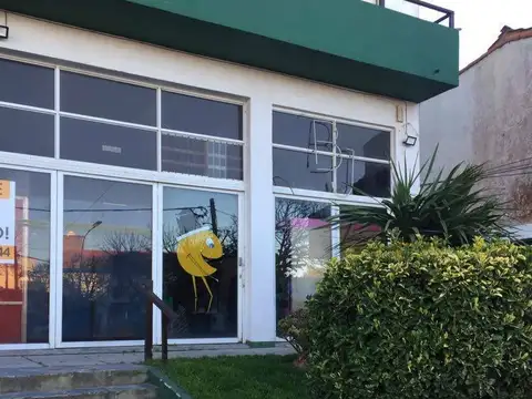 AVENIDA 3  3398 3300