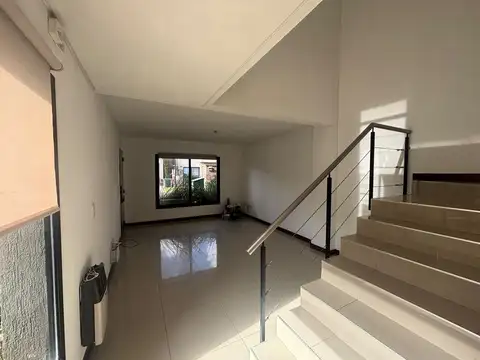 Casa en Alquiler en Haras María Eugenia, USD 1.500