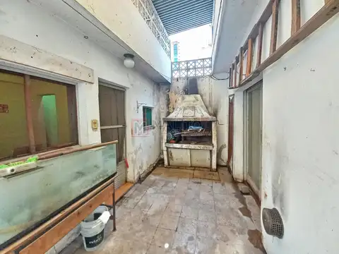 Venta PH al Fondo 4 Ambientes con Patio y Terraza
