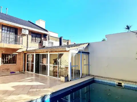 Casa en Venta en Castelar Norte, USD 240.000