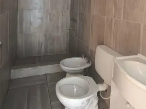 Depto Tipo Casa 2 ambientes con 1 baño
