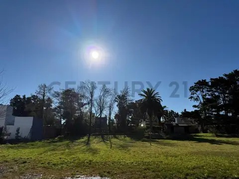 LOTE EN VENTA EN LA PLATA BARRIO SAN PATRICIO - HERNANDEZ