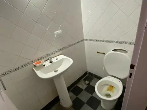 Local en Venta Via Pública