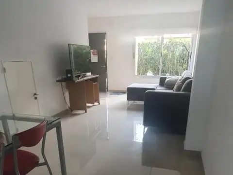 Dúplex en venta - 2 Dormitorios 2 Baños - Morón