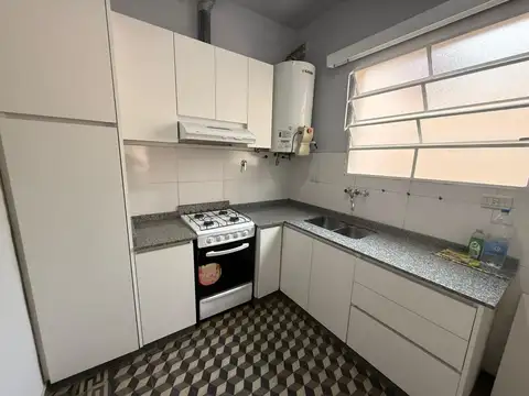 PH de 4 amb con patio y terraza-Sin expensas