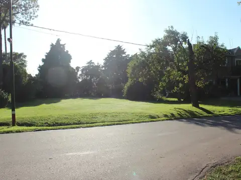 Terreno en Venta 20  mts Frente