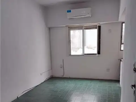 Departamento en Alquiler en Banfield, $ 330.000