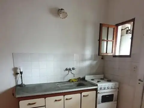 Departamento en Alquiler en Isidro Casanova, $ 400.000