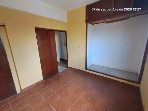 Depto Tipo Casa en Alquiler en Rafael Castillo, $ 380.000